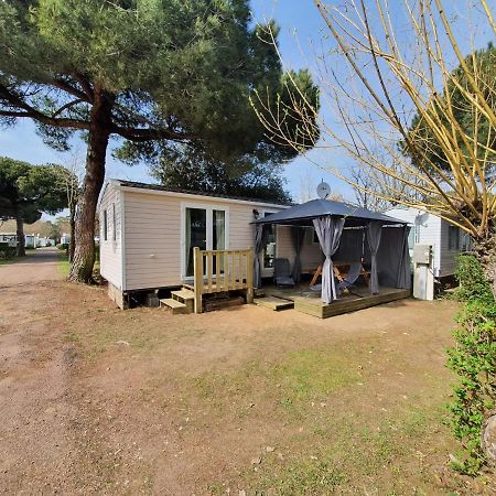 Camping A La Cotiniere-Piscine-Bungalow Cosy Entre Ocean Et Pinede Εξωτερικό φωτογραφία